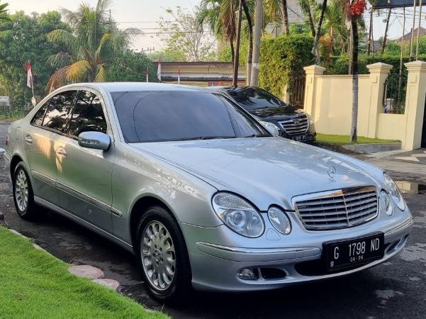 2007 Mercedes Benz E-Class Bekas 2007 Mercedes Benz E-Class Bekas
