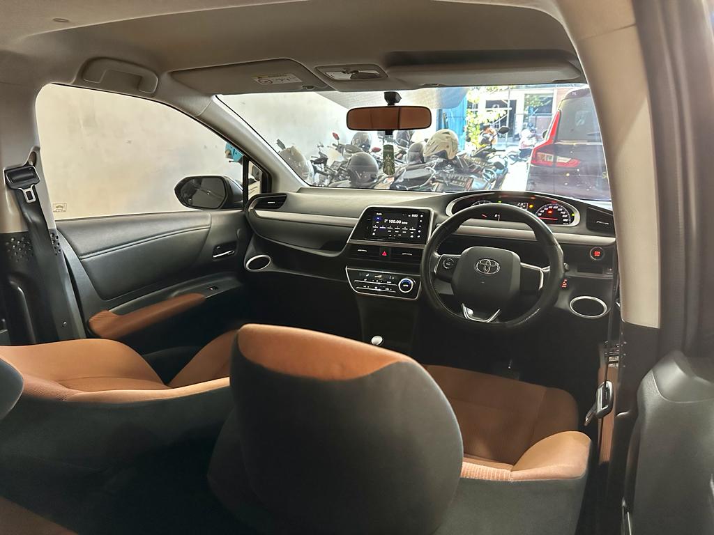 2017 Toyota Sienta 2017 Toyota Sienta
