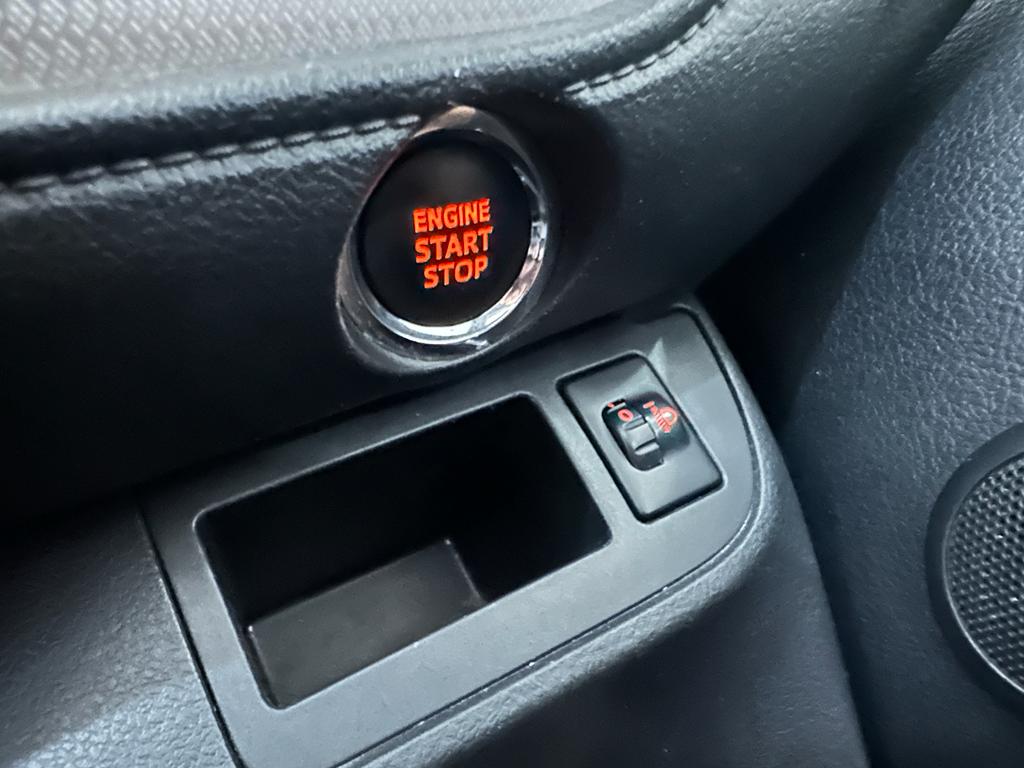 2017 Toyota Sienta 2017 Toyota Sienta