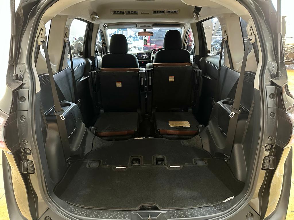 2017 Toyota Sienta 2017 Toyota Sienta