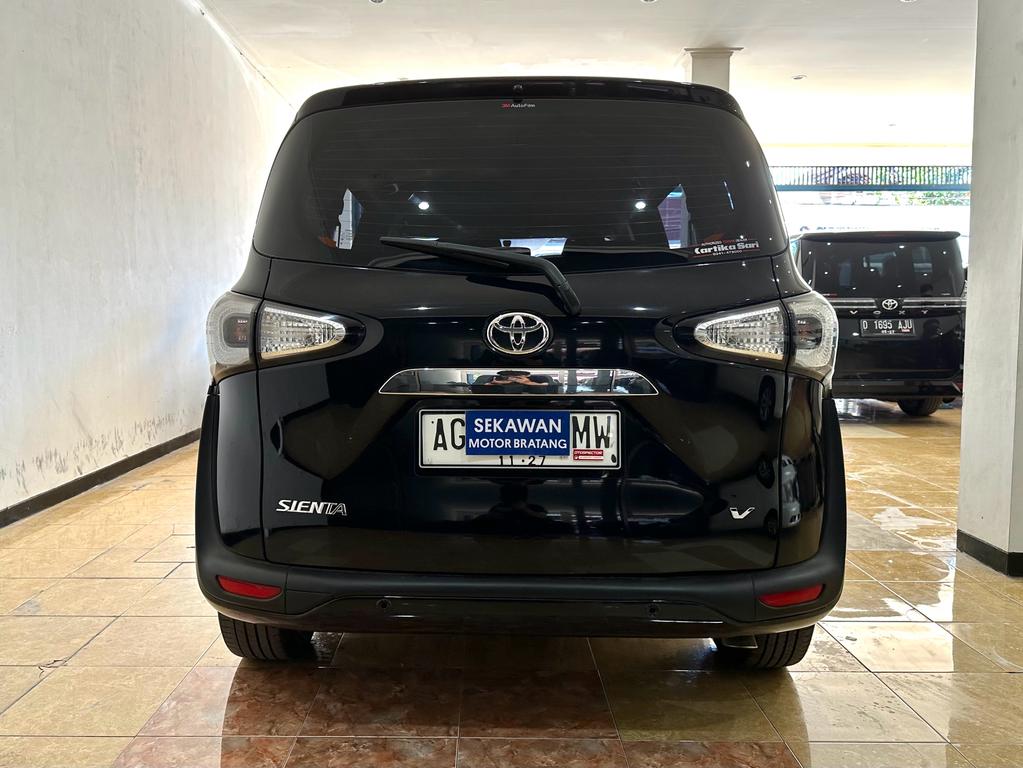 2017 Toyota Sienta 2017 Toyota Sienta