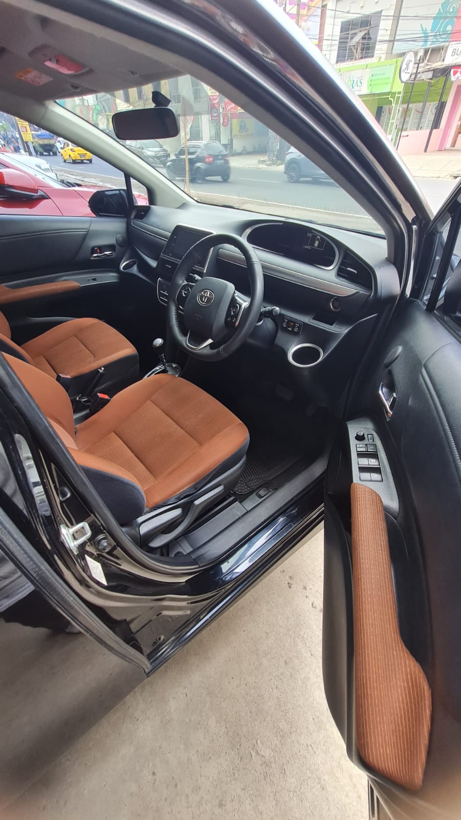 2016 Toyota Sienta 2016 Toyota Sienta