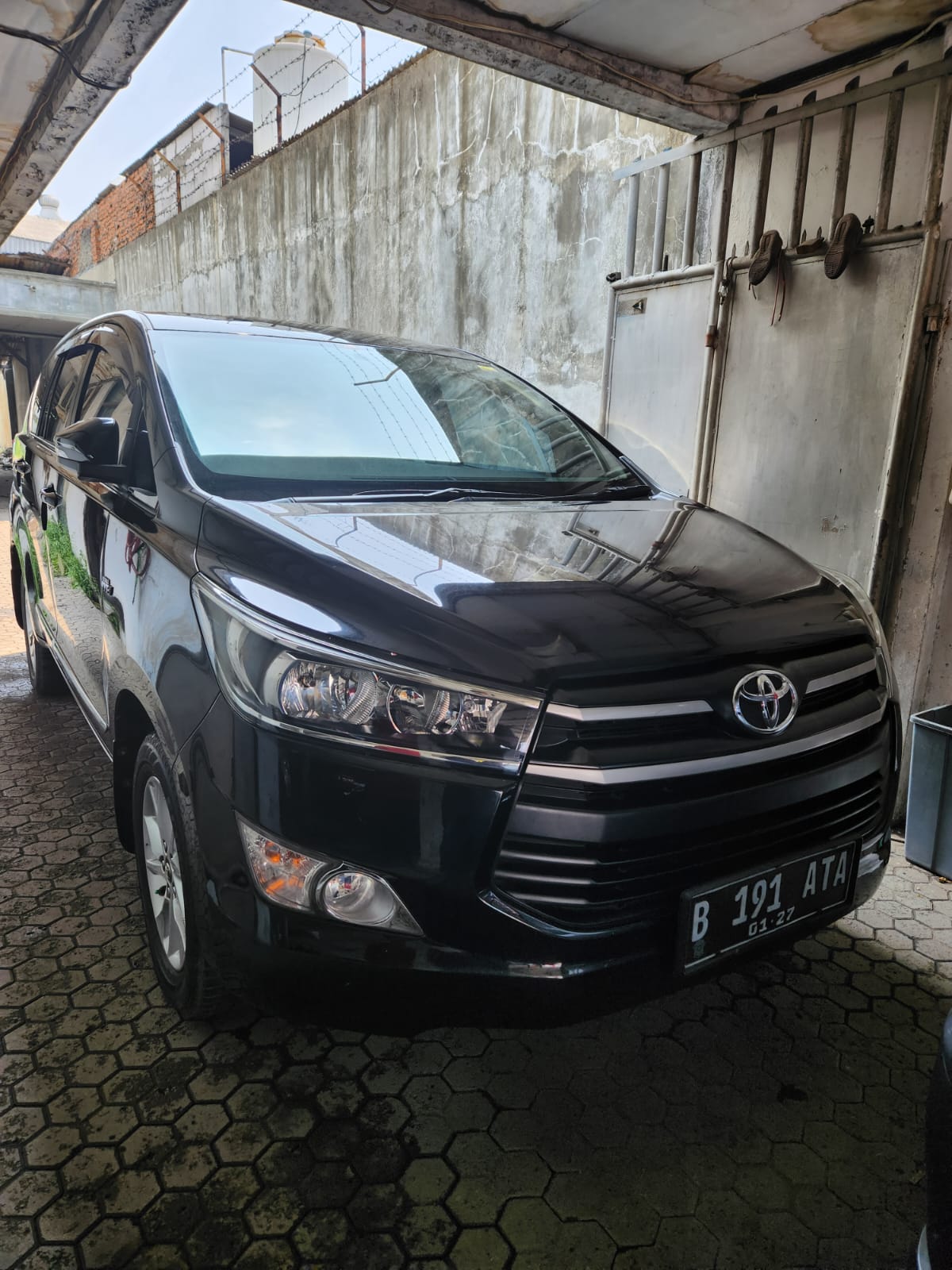 Second Hand 2016 Toyota Innova Second Hand 2016 Toyota Innova