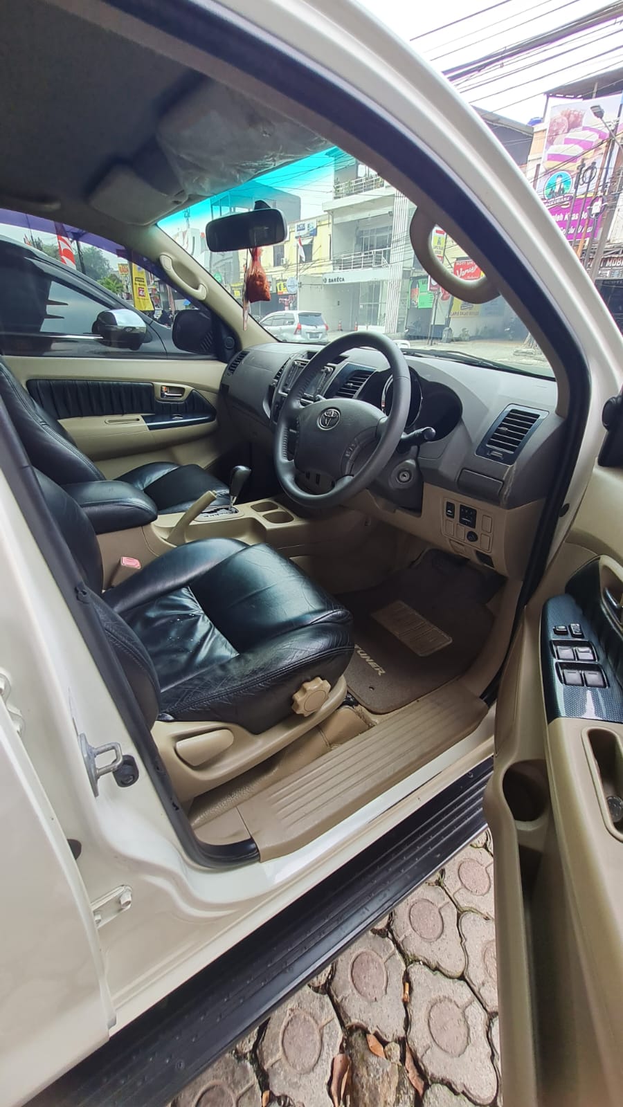 2011 Toyota Fortuner 2011 Toyota Fortuner