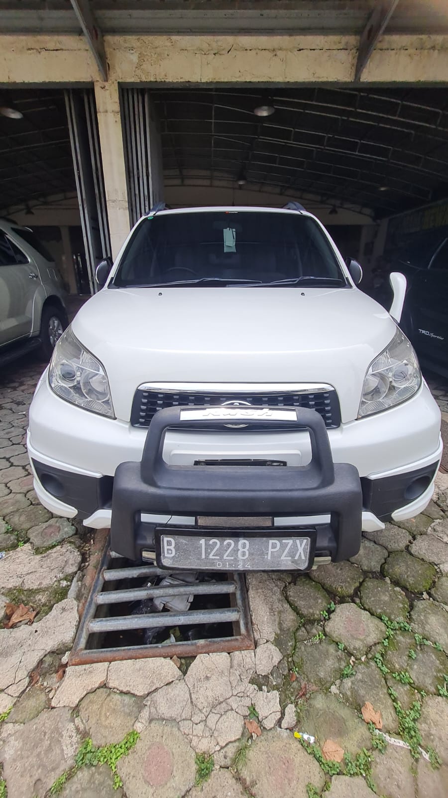 Second Hand 2013 Toyota Rush Second Hand 2013 Toyota Rush