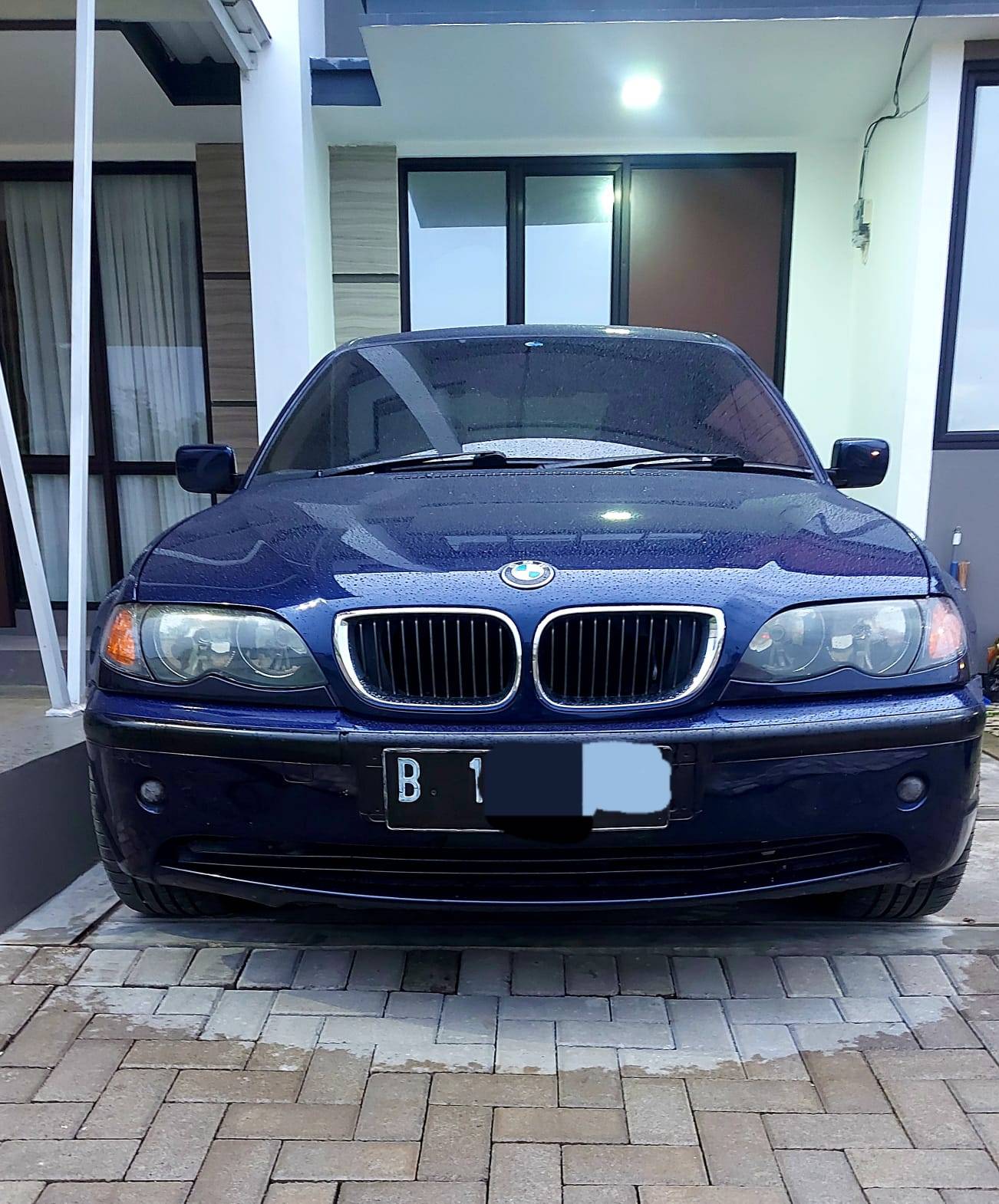 Second Hand 2003 BMW 3 Series Sedan Second Hand 2003 BMW 3 Series Sedan