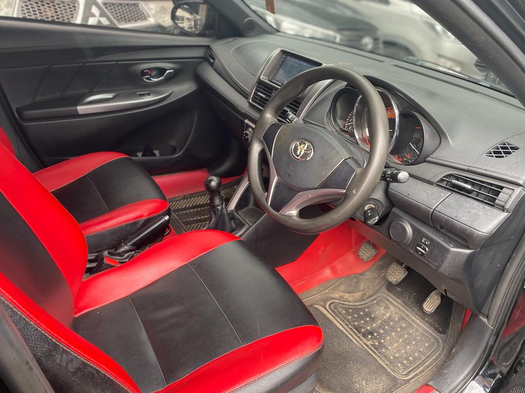 2015 Toyota Yaris 2015 Toyota Yaris