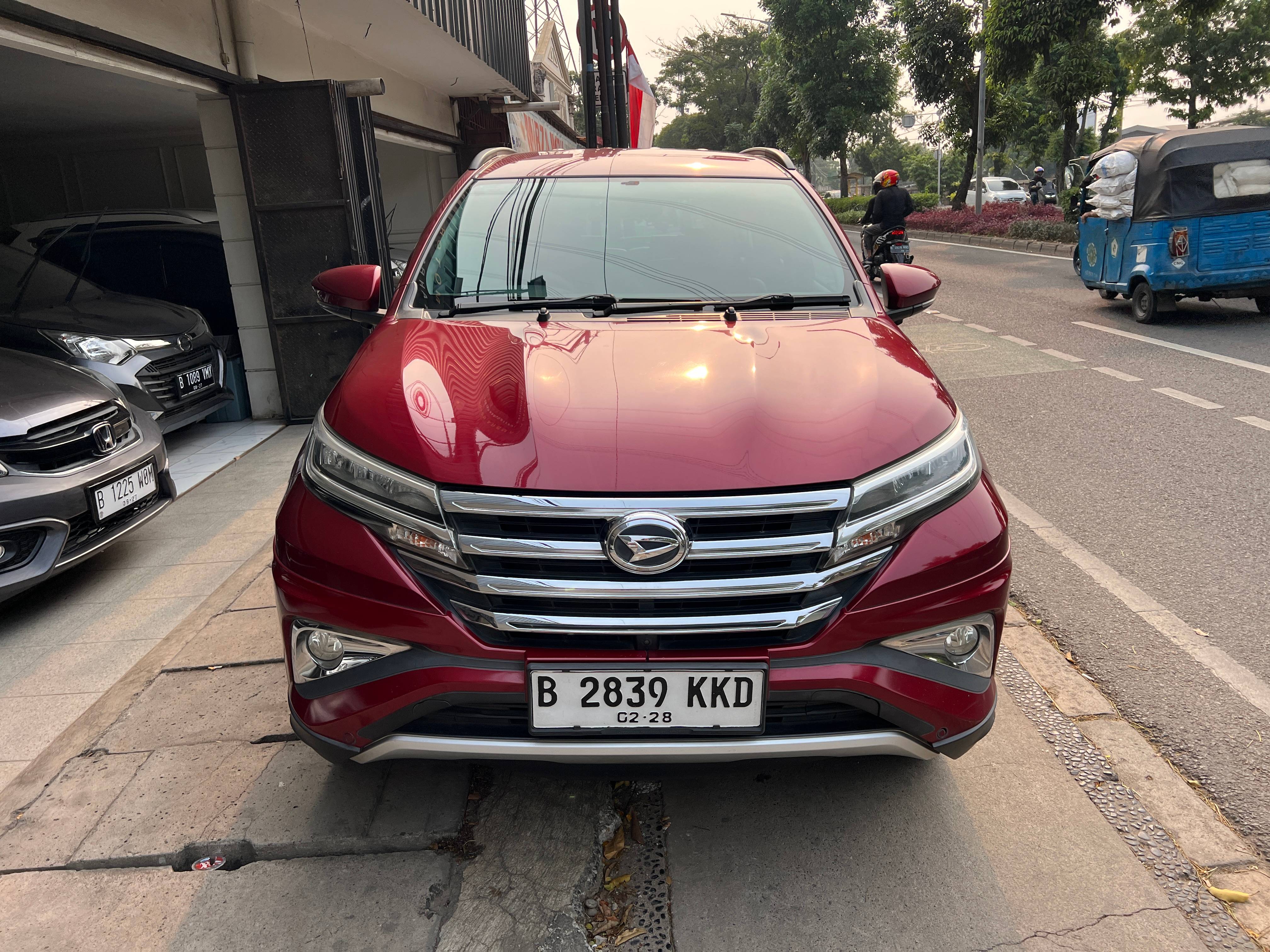 Beli mobil bekas