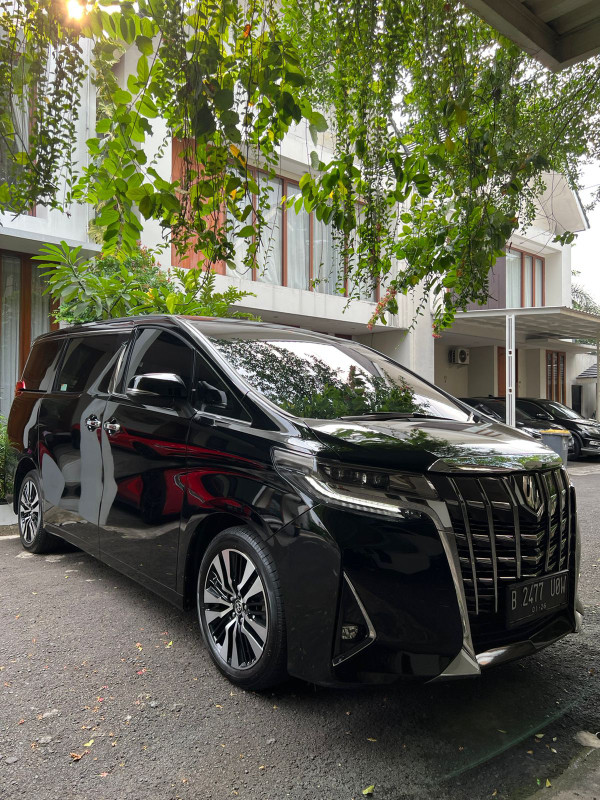 Second Hand 2020 Toyota Alphard Second Hand 2020 Toyota Alphard