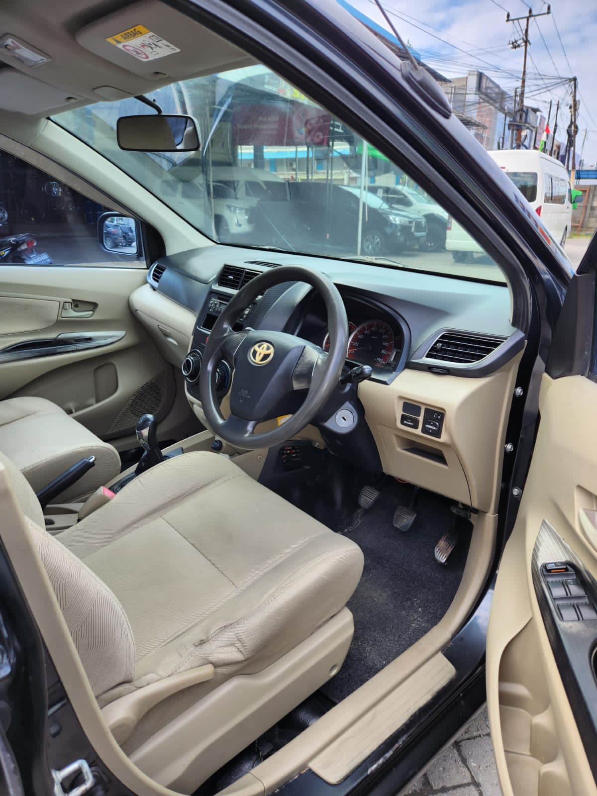 2013 Toyota Avanza 2013 Toyota Avanza