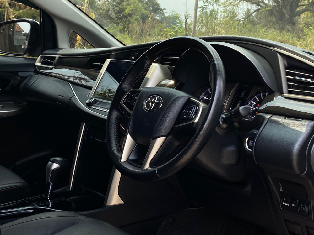 2022 Toyota Kijang Innova 2022 Toyota Kijang Innova