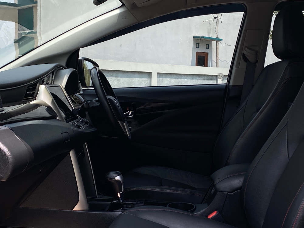 2022 Toyota Kijang Innova 2022 Toyota Kijang Innova