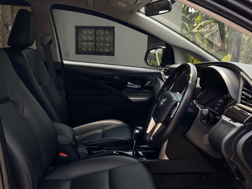 2022 Toyota Kijang Innova 2022 Toyota Kijang Innova