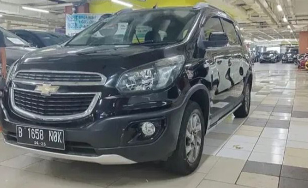 2015 Chevrolet Spin 1.5 LS AT Bekas 2015 Chevrolet Spin 1.5 LS AT Bekas