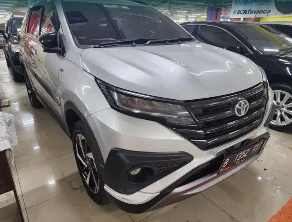 2019 Toyota Rush  1500 S VVTI M/T TRD SPORTIVO DU Bekas 2019 Toyota Rush  1500 S VVTI M/T TRD SPORTIVO DU Bekas