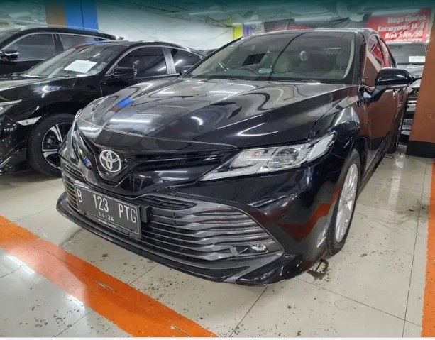 Second Hand 2019 Toyota Camry 2.5 V Second Hand 2019 Toyota Camry 2.5 V