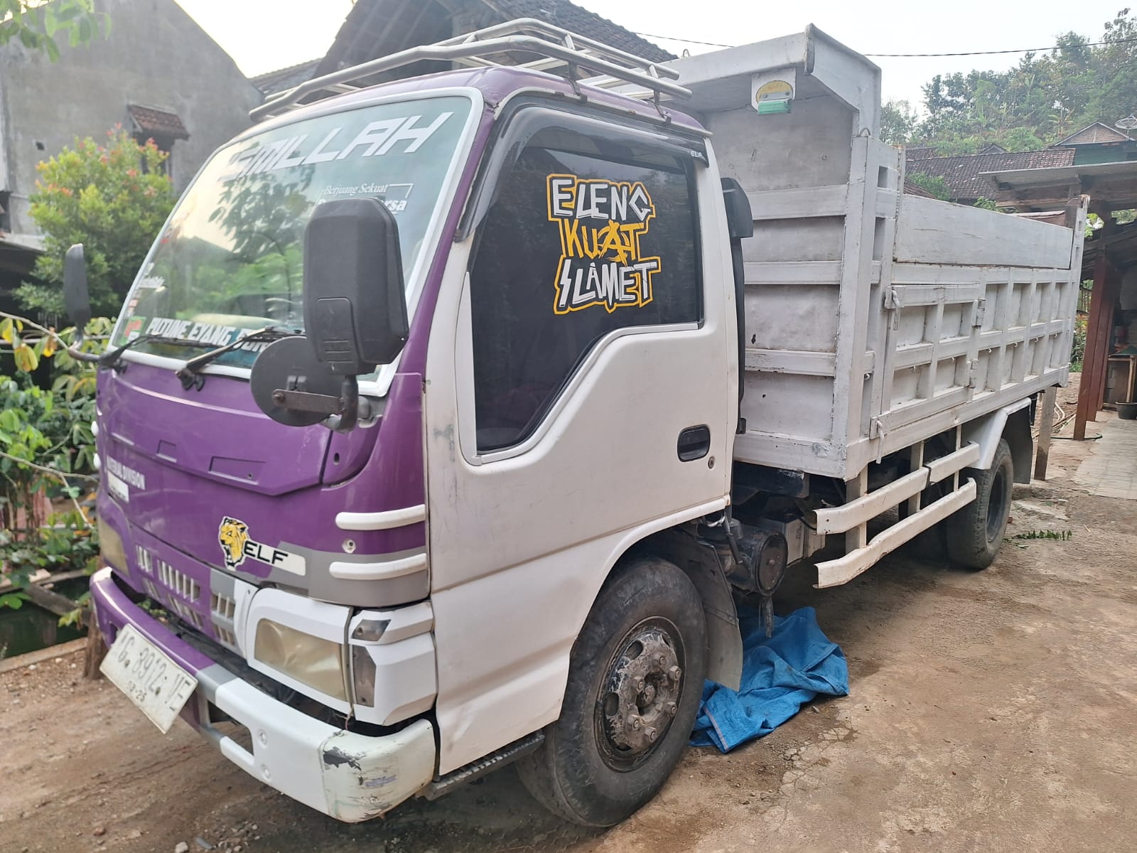 2011 Isuzu Traga 2011 Isuzu Traga