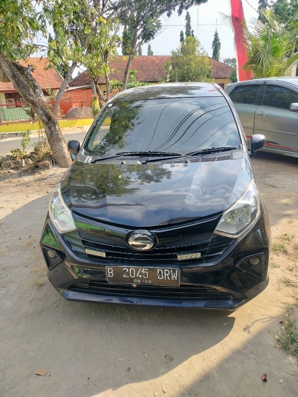 2021 Daihatsu Sigra 1.0 D MT