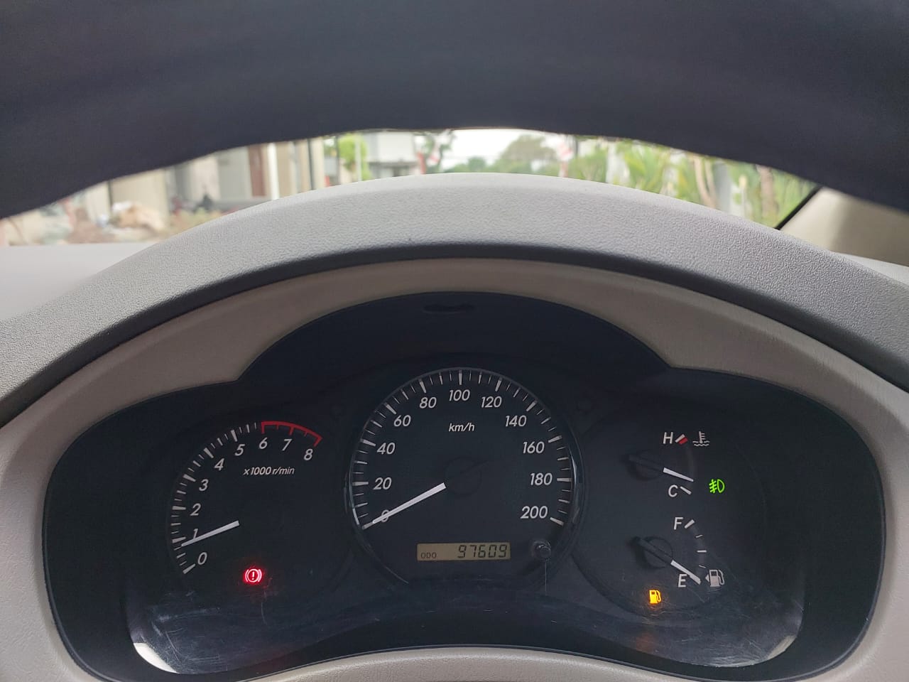 2013 Toyota Innova 2013 Toyota Innova