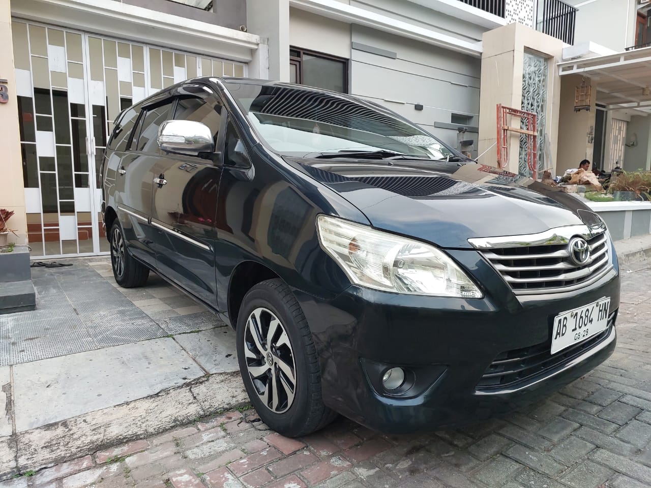 2013 Toyota Innova 2013 Toyota Innova