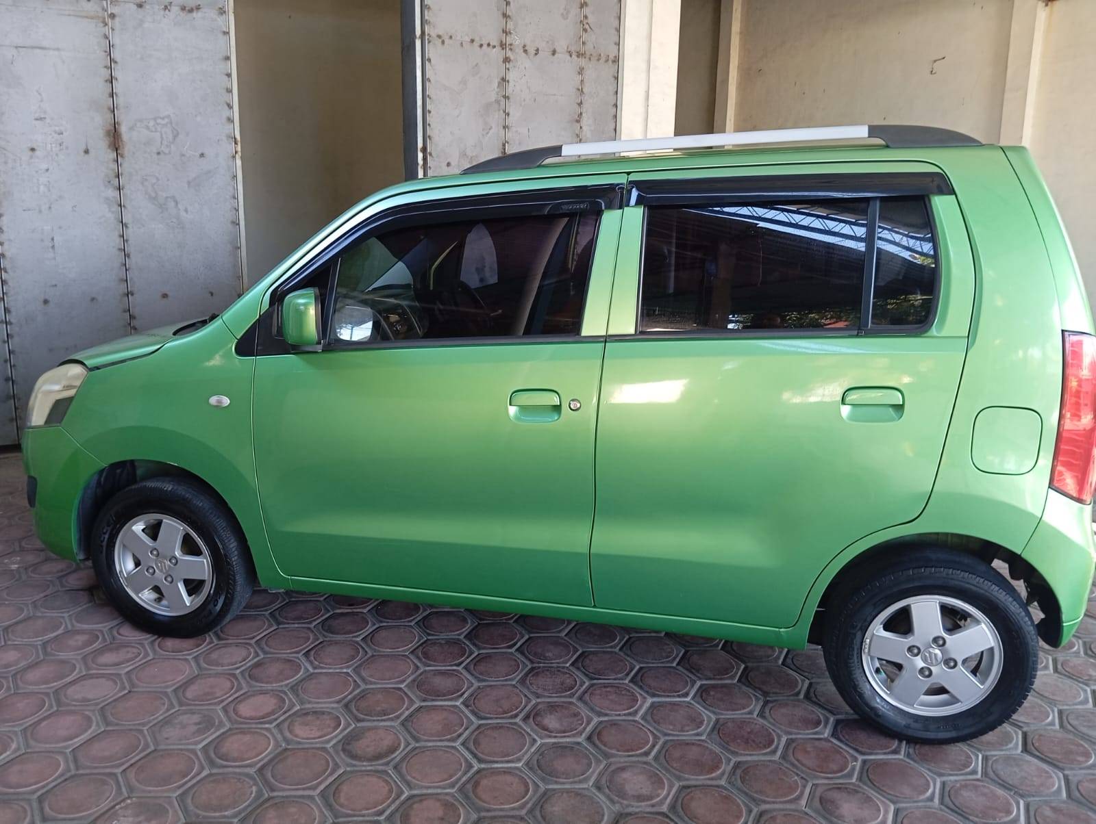 2014 Suzuki Karimun Wagon R 2014 Suzuki Karimun Wagon R