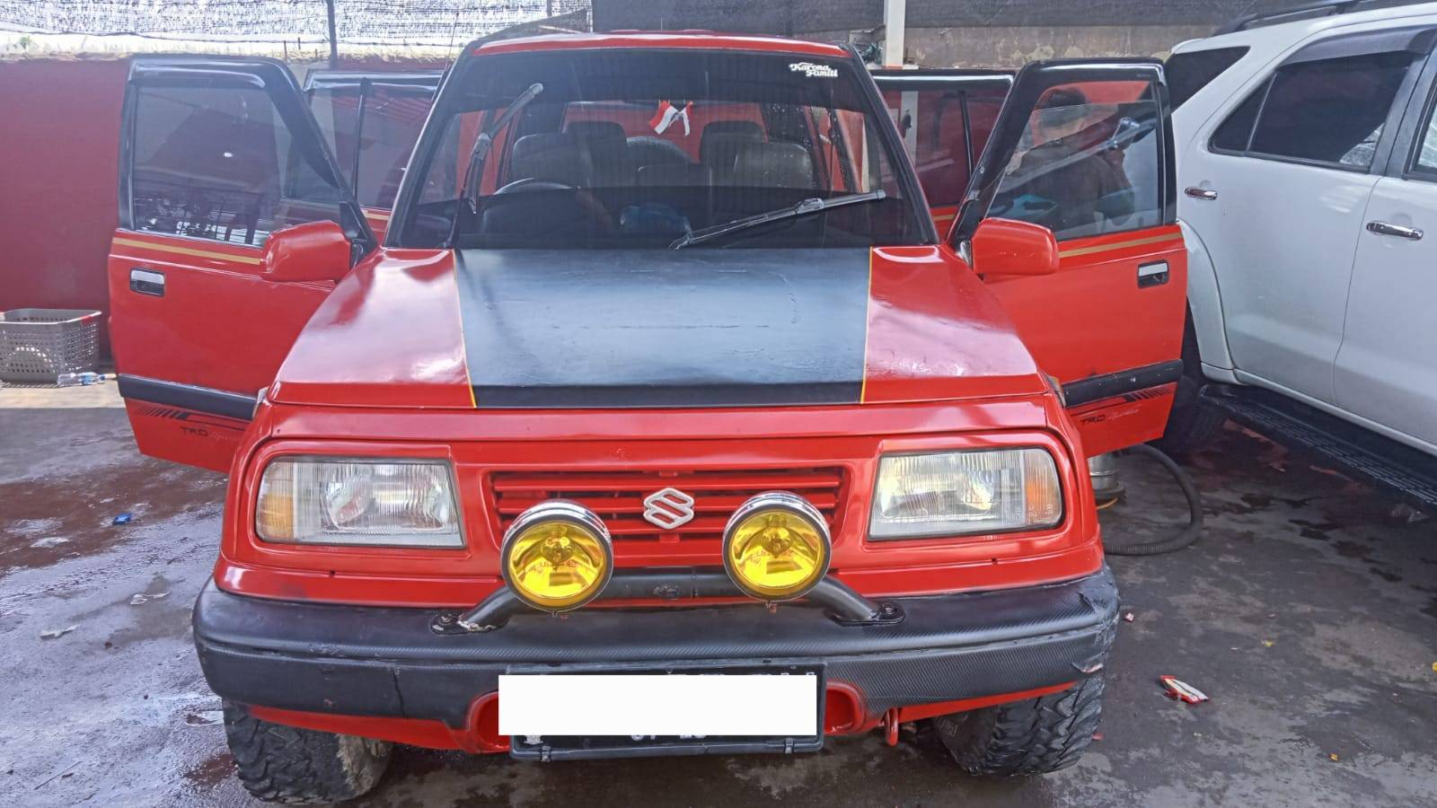 2000 Suzuki Escudo 2000 Suzuki Escudo