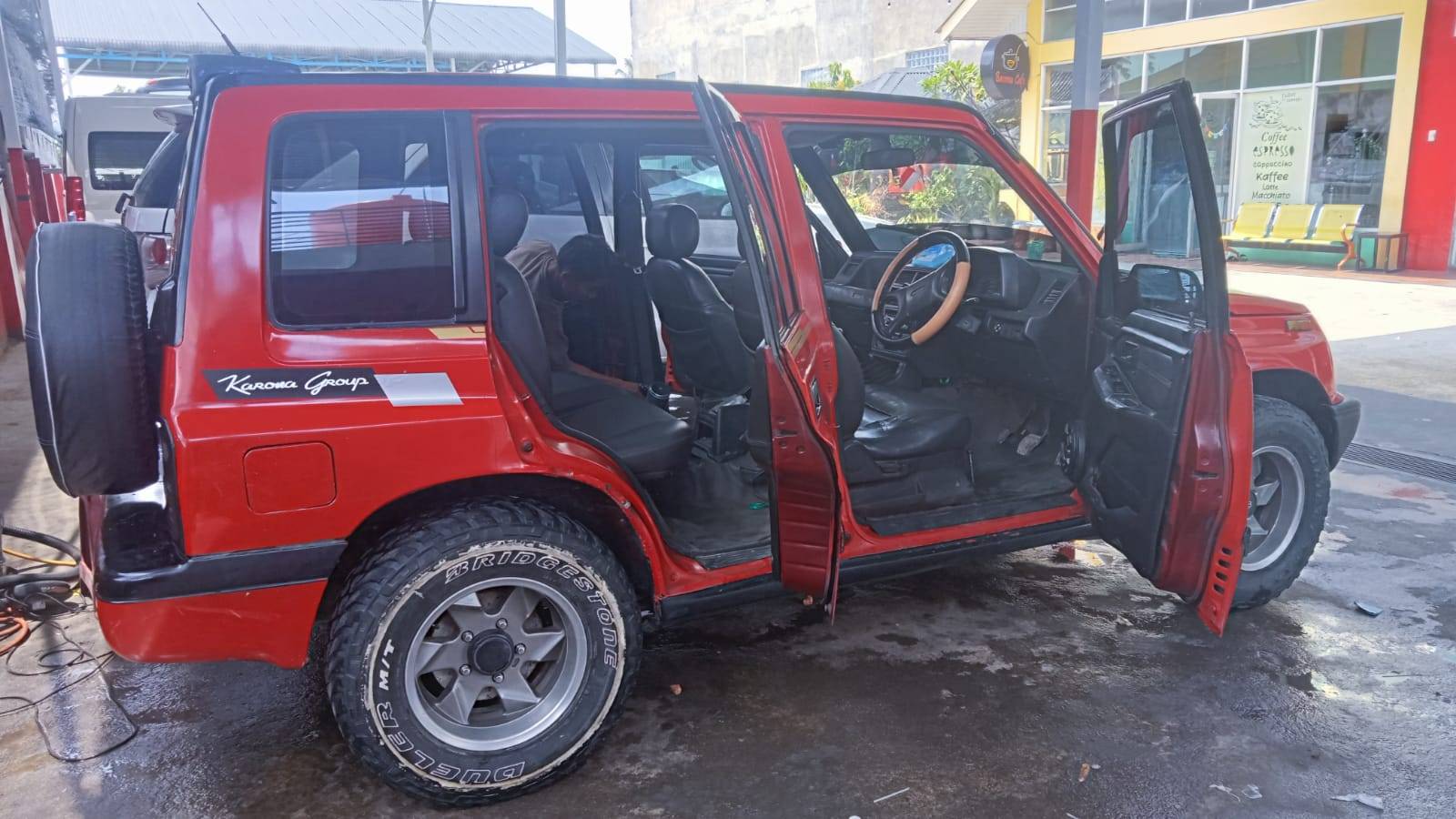 2000 Suzuki Escudo 2000 Suzuki Escudo