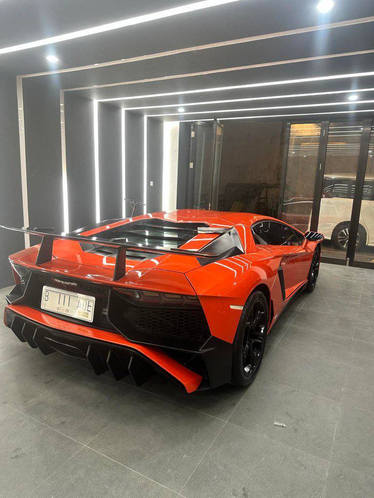 2012 Lamborghini Aventador 2012 Lamborghini Aventador