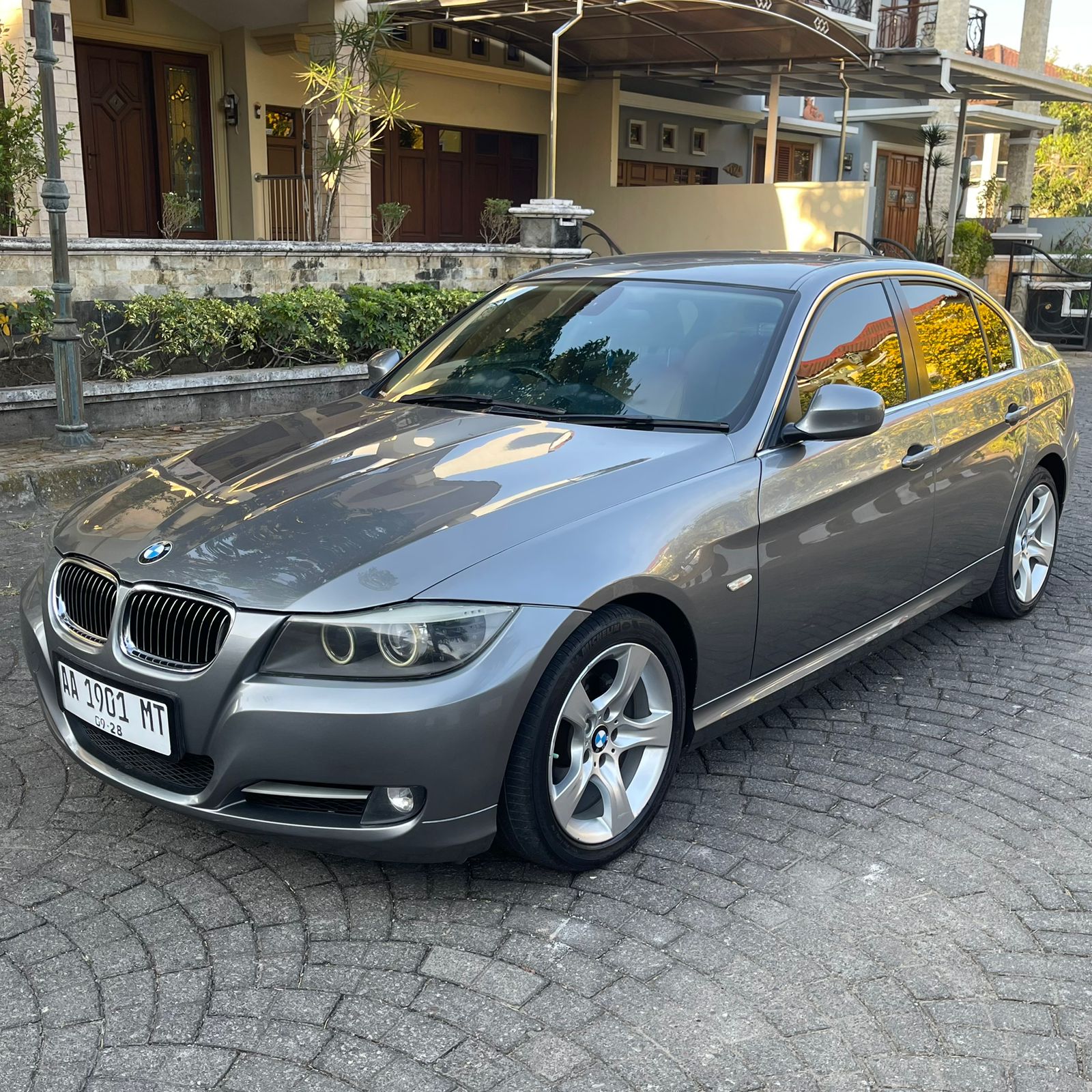 2012 BMW 3 Series Sedan 2012 BMW 3 Series Sedan