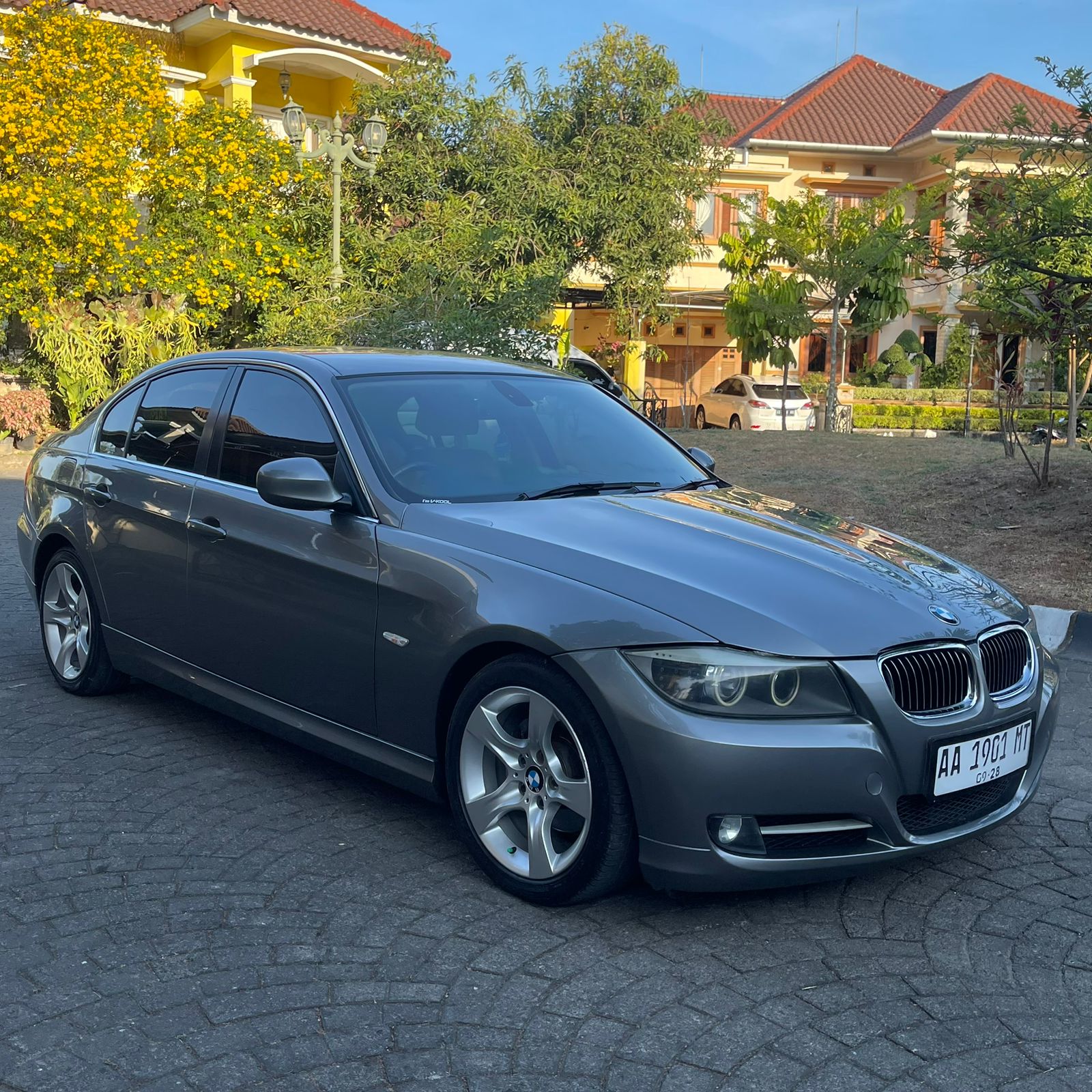 2012 BMW 3 Series Sedan 2012 BMW 3 Series Sedan