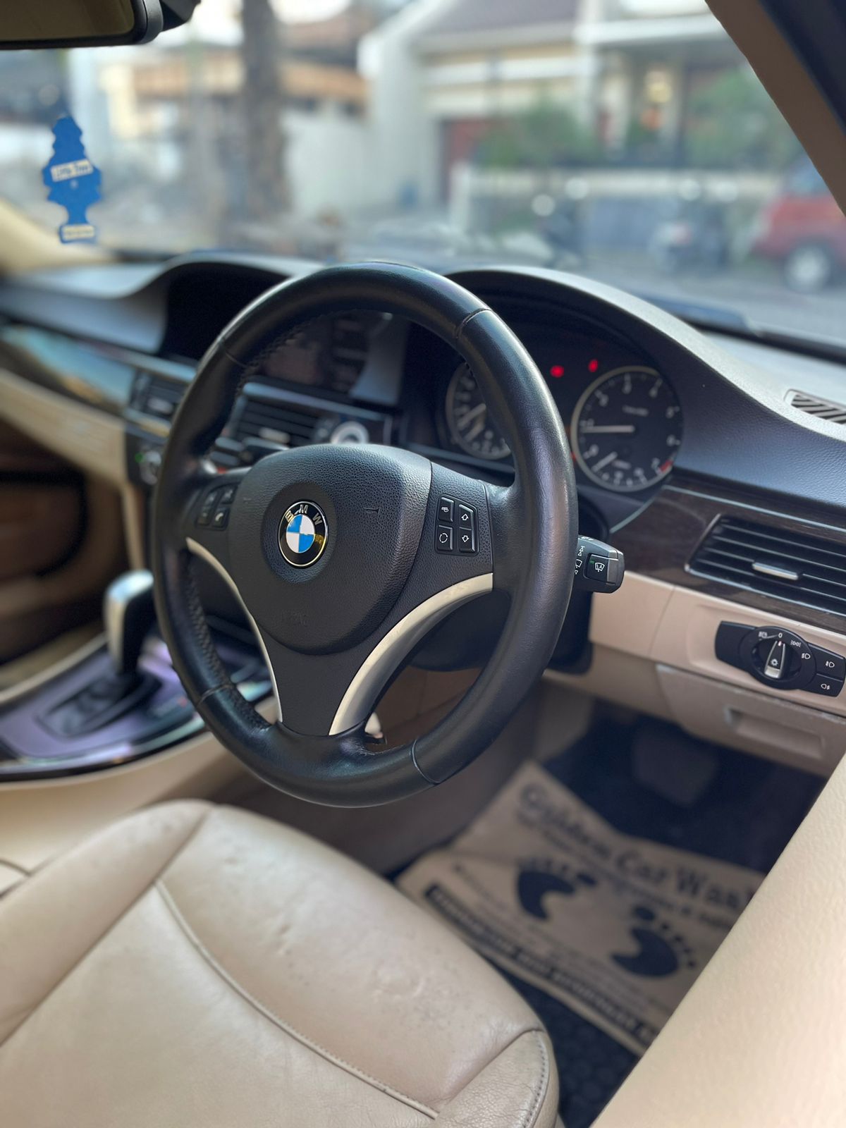 2012 BMW 3 Series Sedan 2012 BMW 3 Series Sedan