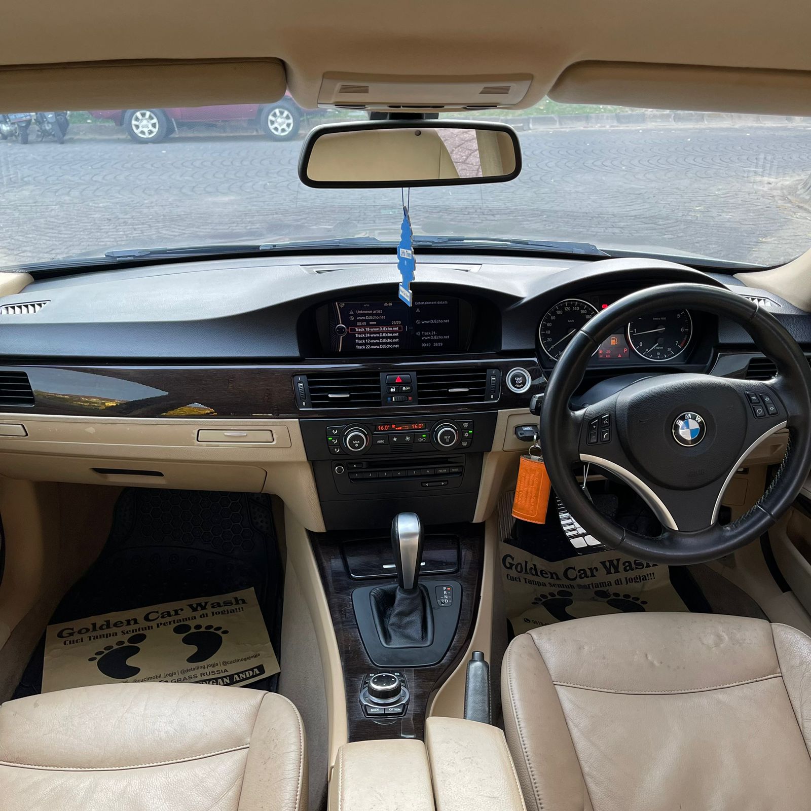 2012 BMW 3 Series Sedan 2012 BMW 3 Series Sedan