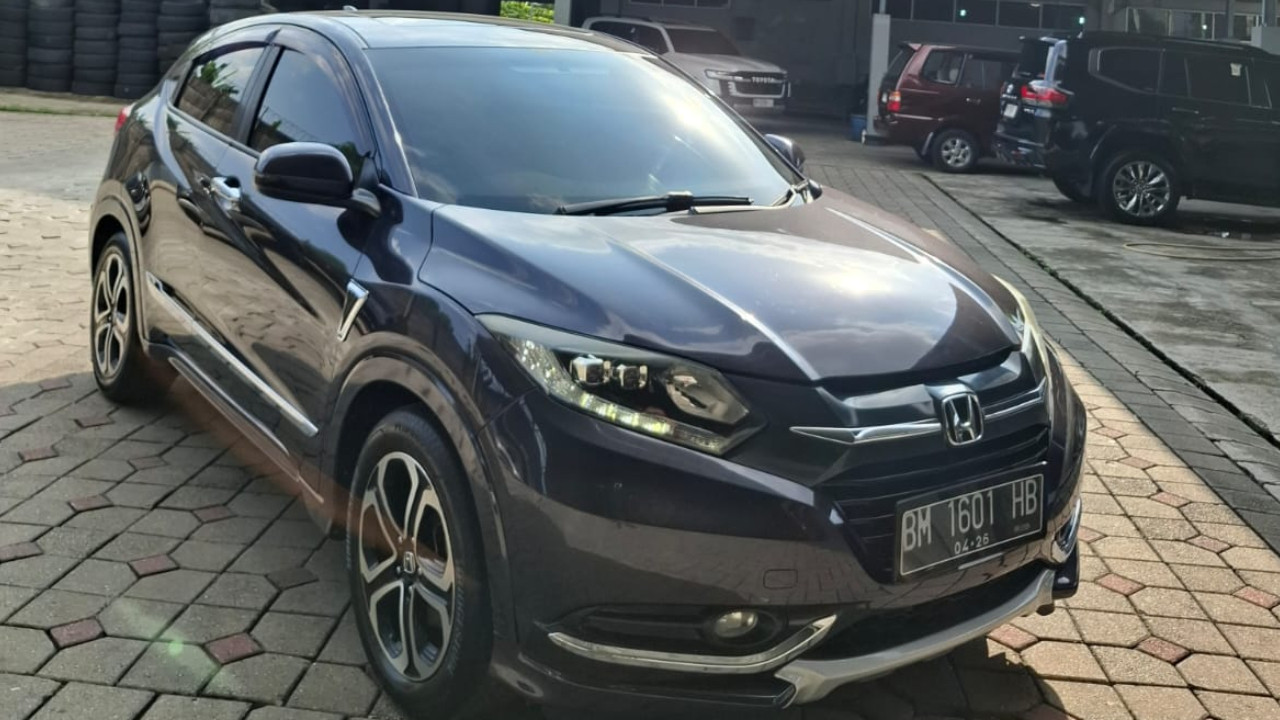 2016 Honda HRV  1.8L PRESTIGE CVT 2016 Honda HRV  1.8L PRESTIGE CVT