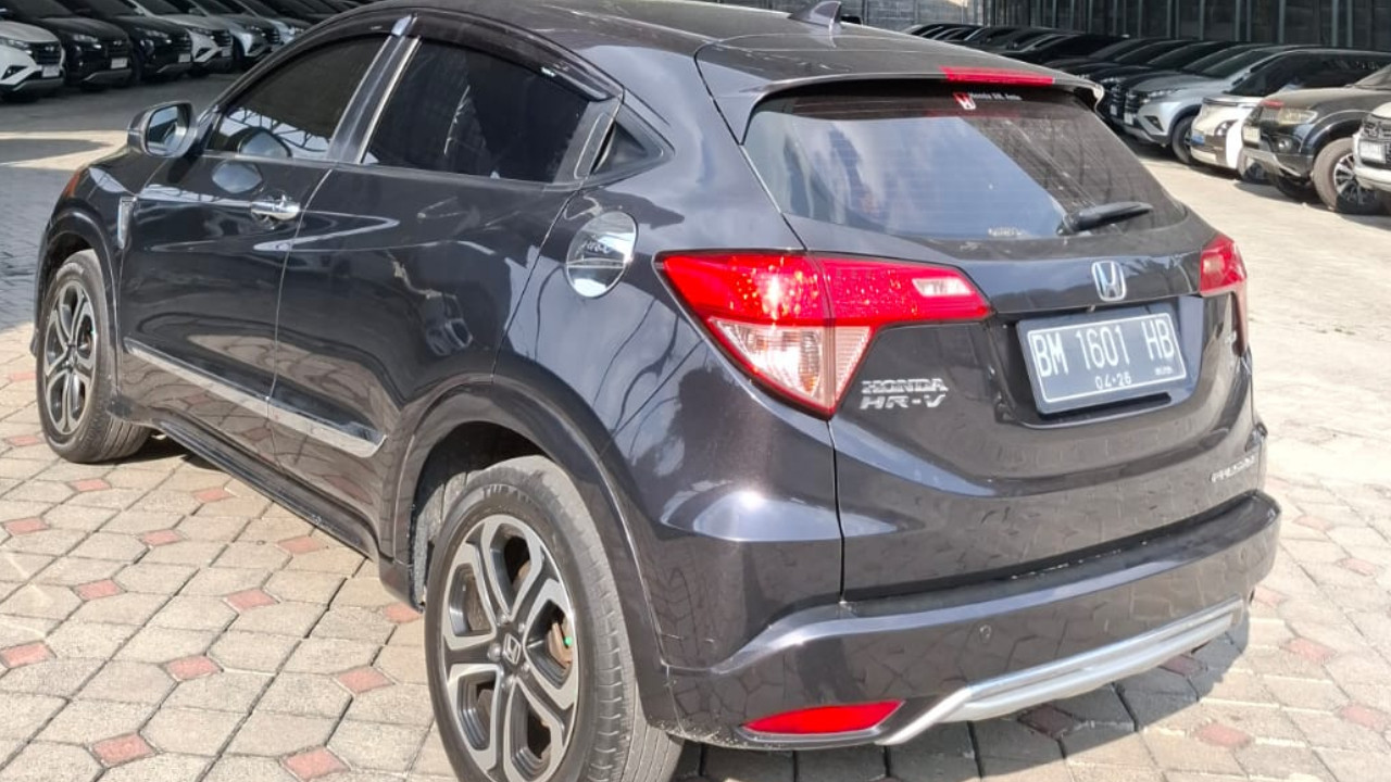 2016 Honda HRV  1.8L PRESTIGE CVT 2016 Honda HRV  1.8L PRESTIGE CVT