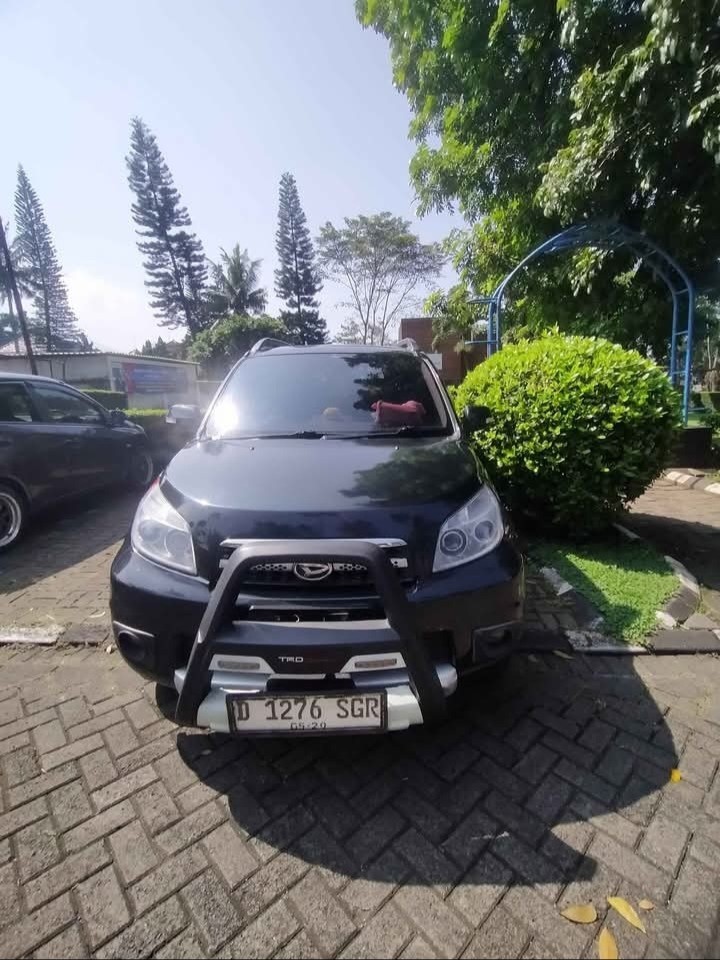 Second Hand 2011 Daihatsu Terios TX ELEGANT 1.5L MT Second Hand 2011 Daihatsu Terios TX ELEGANT 1.5L MT