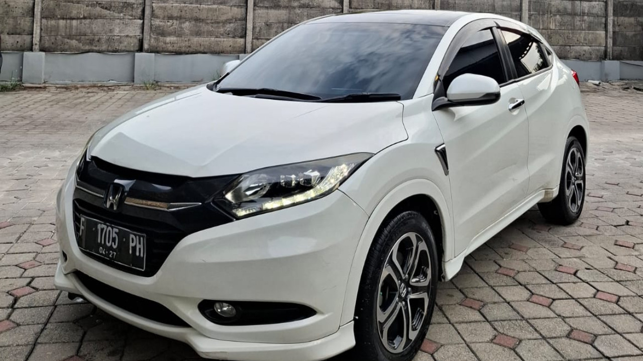 2017 Honda HRV  1.8L PRESTIGE CVT 2017 Honda HRV  1.8L PRESTIGE CVT