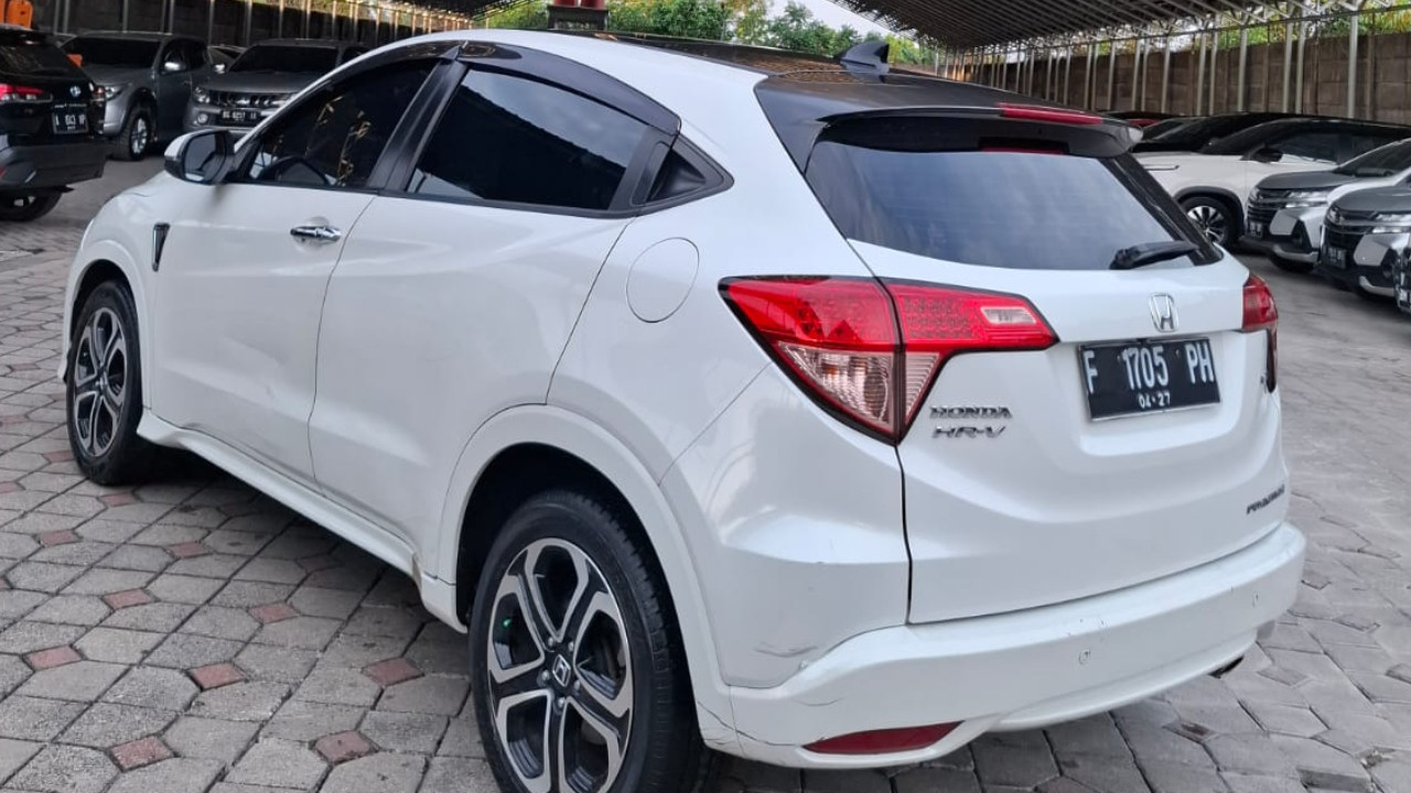 2017 Honda HRV  1.8L PRESTIGE CVT 2017 Honda HRV  1.8L PRESTIGE CVT