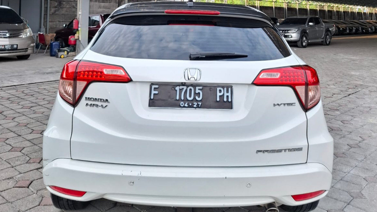 2017 Honda HRV  1.8L PRESTIGE CVT 2017 Honda HRV  1.8L PRESTIGE CVT