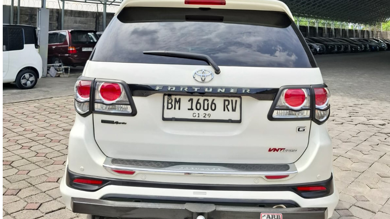 2013 Toyota Fortuner  2013 Toyota Fortuner