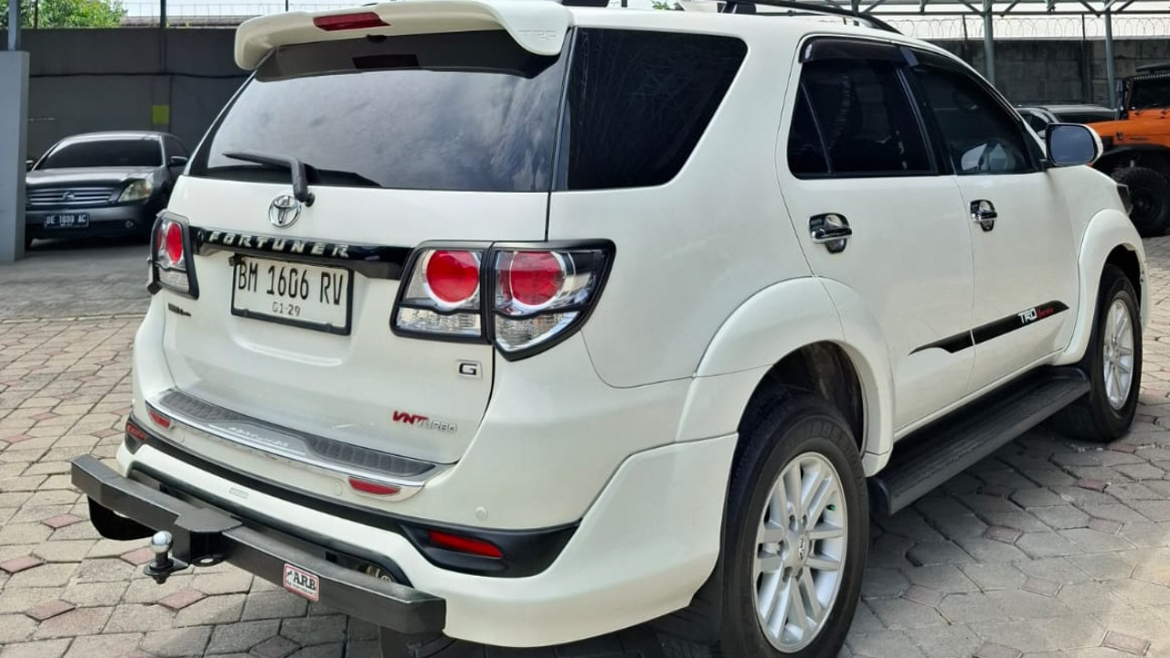 2013 Toyota Fortuner  2013 Toyota Fortuner