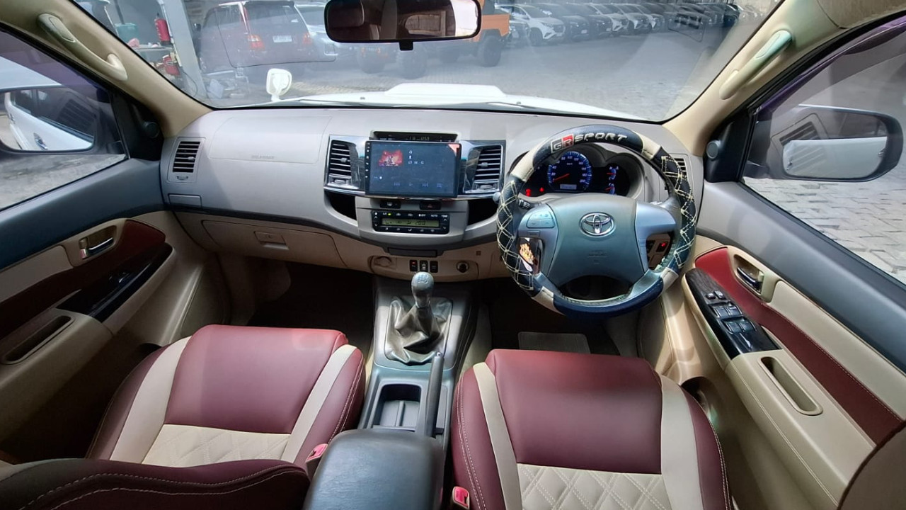 2013 Toyota Fortuner  2013 Toyota Fortuner