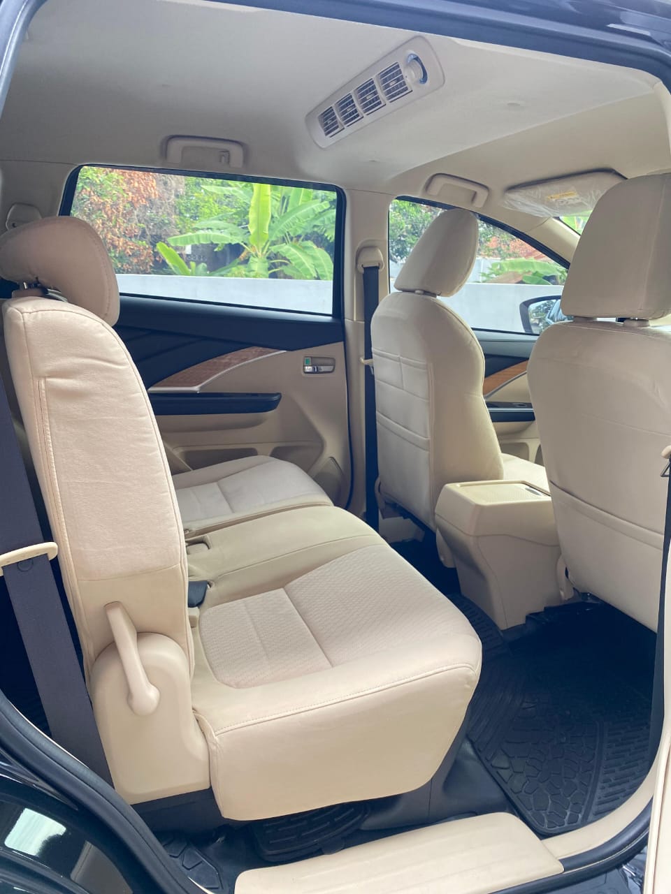 2017 Mitsubishi Xpander Ultimate CVT 2017 Mitsubishi Xpander Ultimate CVT