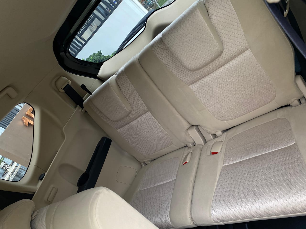 2017 Mitsubishi Xpander Ultimate CVT 2017 Mitsubishi Xpander Ultimate CVT