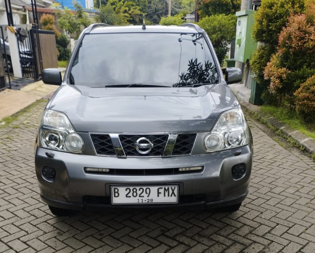 2010 Nissan X-Trail Bekas 2010 Nissan X-Trail Bekas