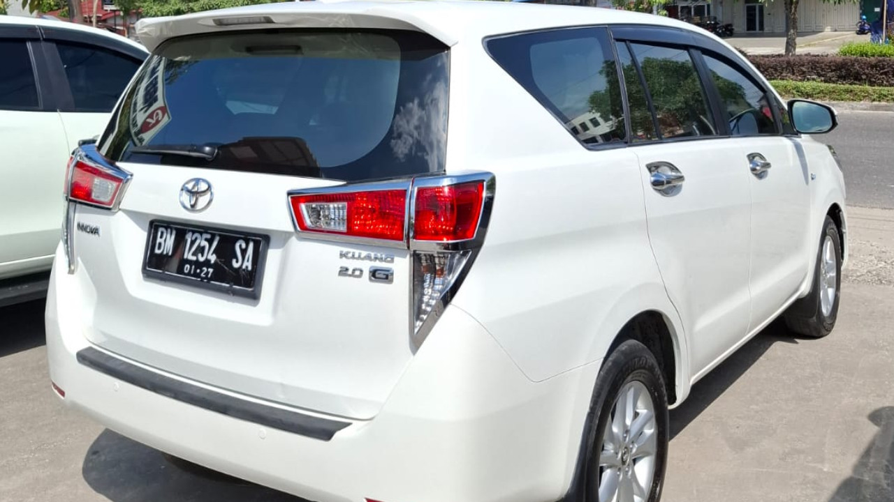 2016 Toyota Innova BENSIN G 2.0 AT 2016 Toyota Innova BENSIN G 2.0 AT