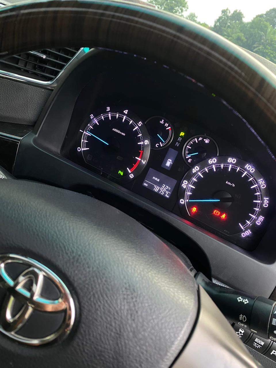 2012 Toyota Alphard  S 2.4 AT 2012 Toyota Alphard  S 2.4 AT