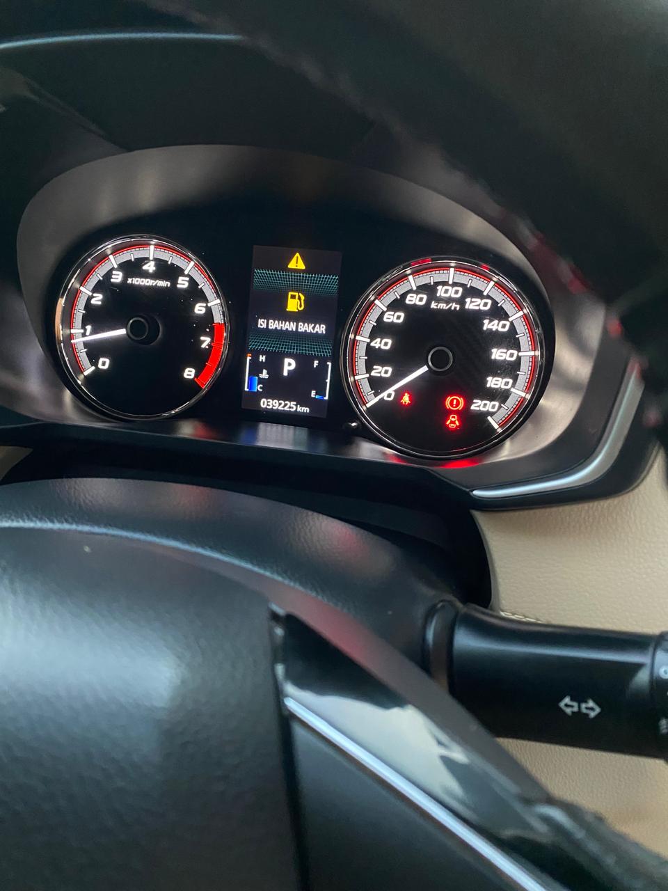 2019 Mitsubishi Xpander Ultimate CVT 2019 Mitsubishi Xpander Ultimate CVT