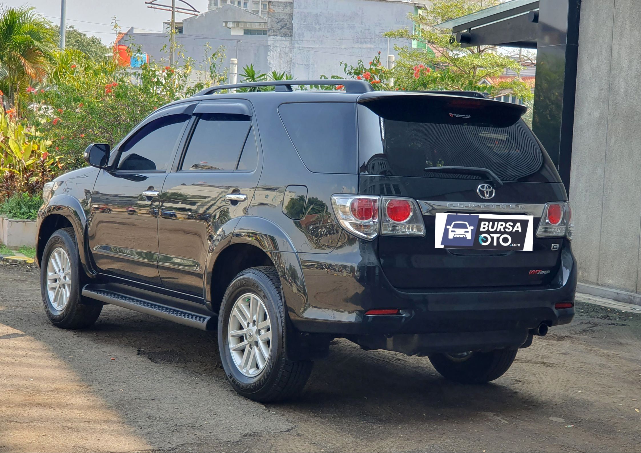 2013 Toyota Fortuner  2013 Toyota Fortuner