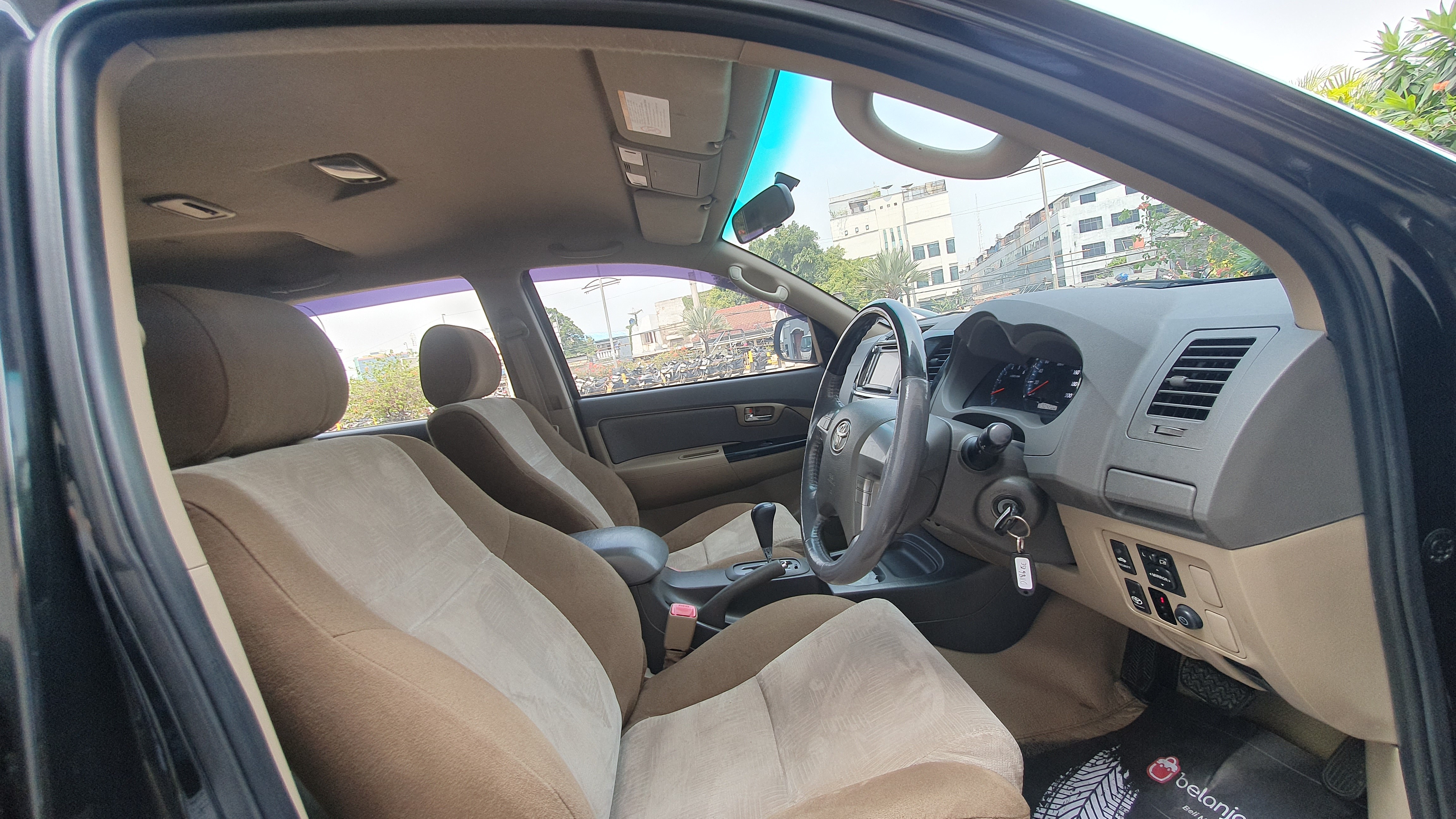 2013 Toyota Fortuner  2013 Toyota Fortuner