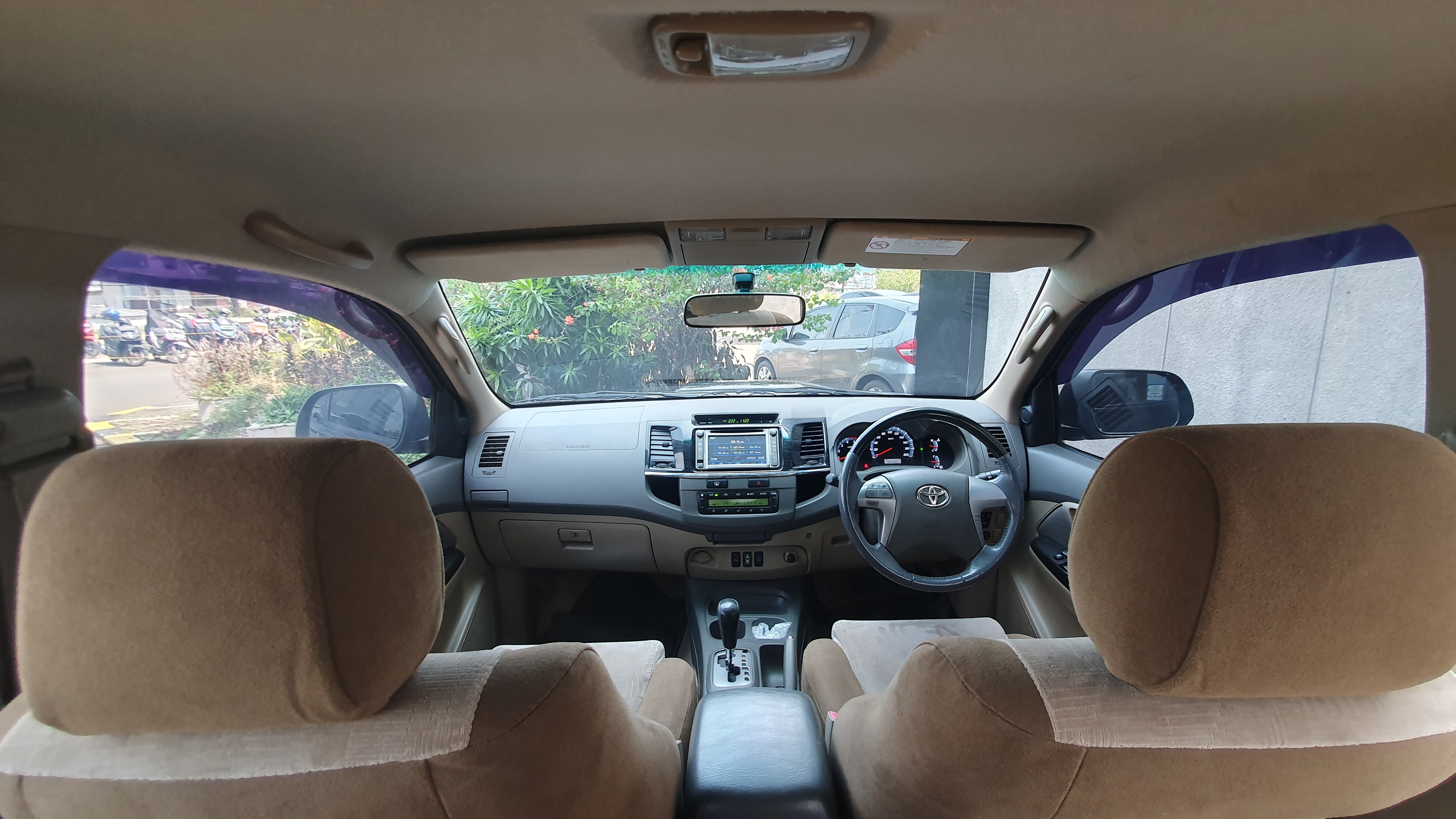 2013 Toyota Fortuner  2013 Toyota Fortuner